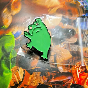 Green cartoon frog enamel brooch pin clothes backpack cap denim hat bag jacket